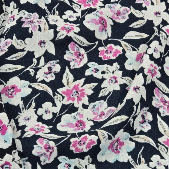 Floral Wrap Blouse Womens Medium Black V Neck Banana Republic - Picture 5 of 14